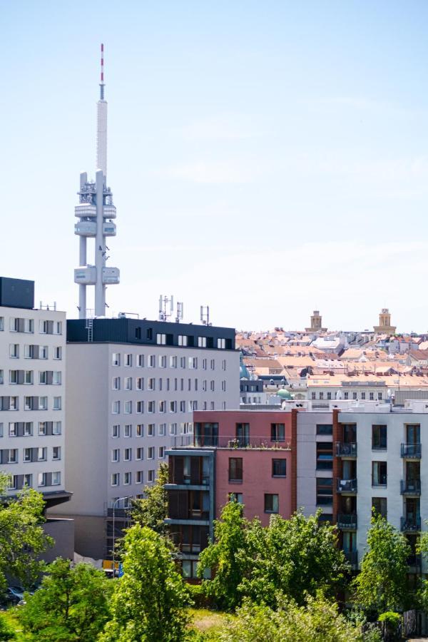 Newly Built In Vibrant Neighbourhood Apartmán *